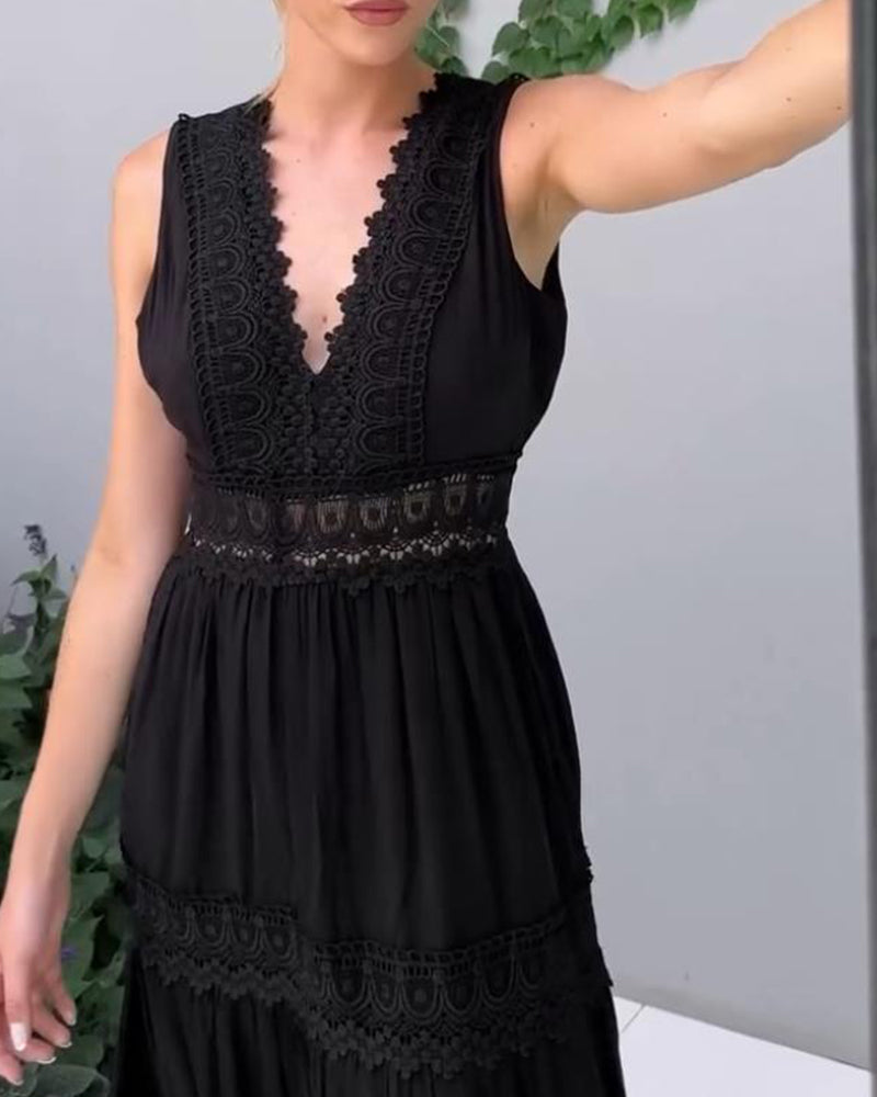 Nadine | Elegante Kantjurk met V-Hals