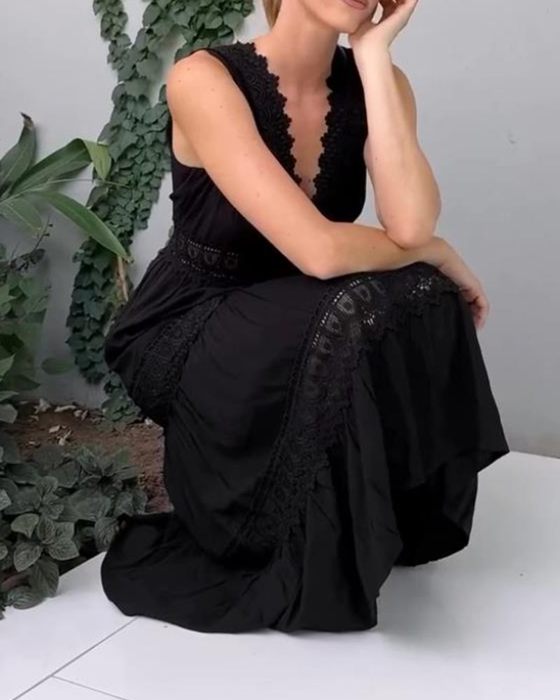 Nadine | Elegante Kantjurk met V-Hals
