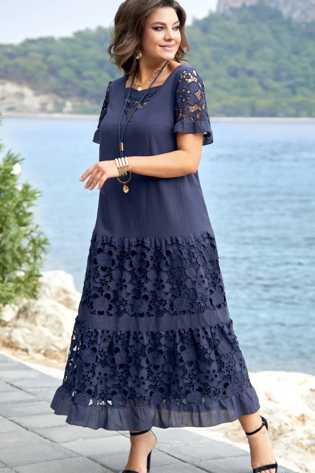 Marleen| Marineblauwe Kanten Maxi-jurk