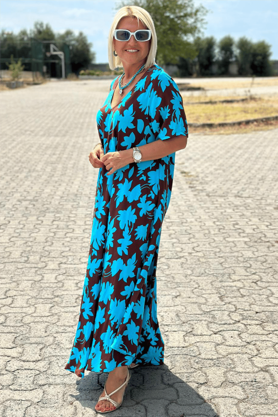 JOANNE | ELEGANTE JURK MET BEDEKKING VOOR DE BUIK