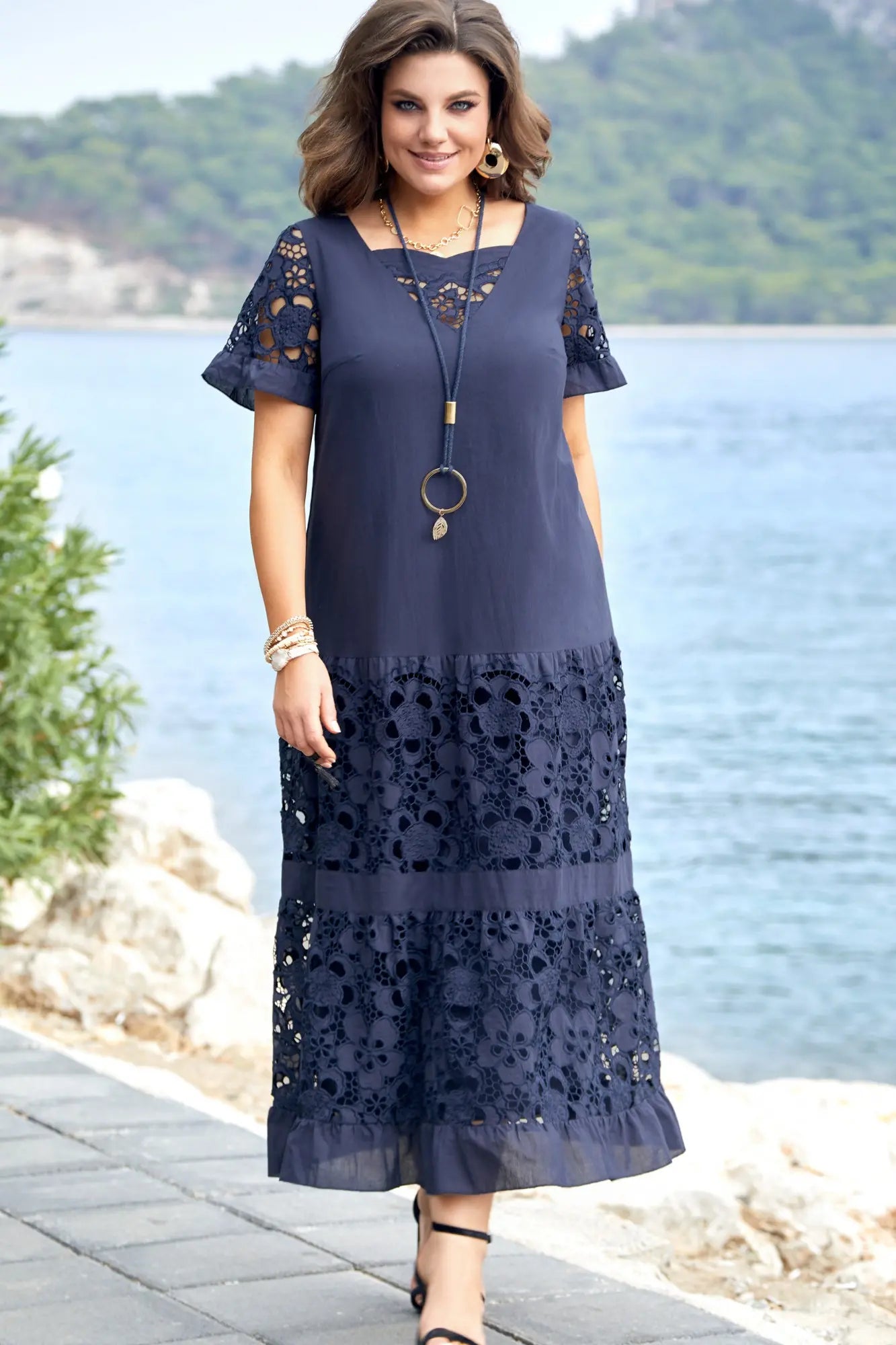 Marleen| Marineblauwe Kanten Maxi-jurk